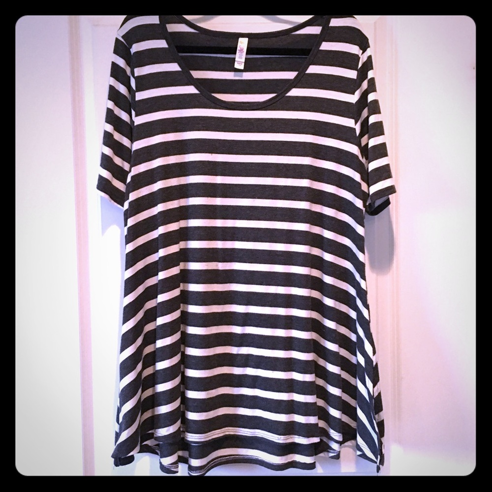 Perfect Tee Charcoal grey and white stripe